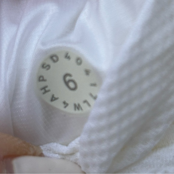 Lululemon Down for a Run Jacket in White Size 6 - Picture 14 of 16